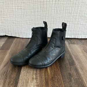 Saxon horse riding boots size 2 girls
